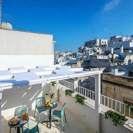 La Bella Bed & Breakfast 4*