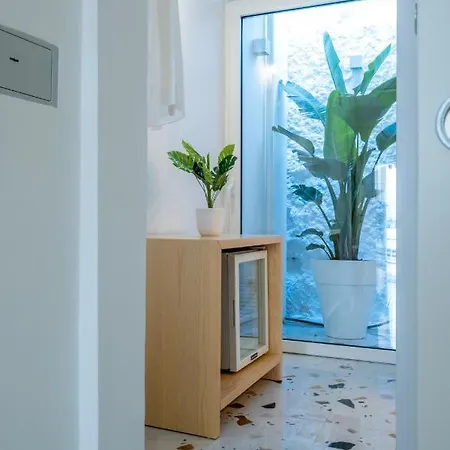 Bed & Breakfast La Bella 4*