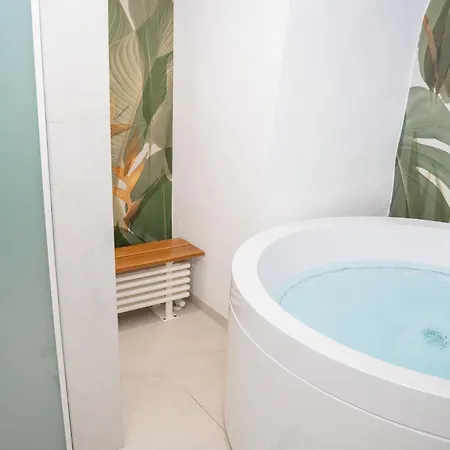 La Bella Bed & Breakfast 4*