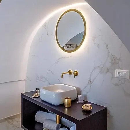 Bed & Breakfast La Bella 4*