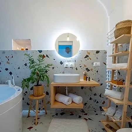 La Bella Bed & Breakfast