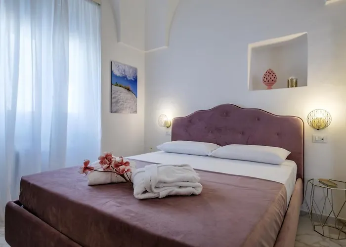 La Bella Bed & Breakfast 4*