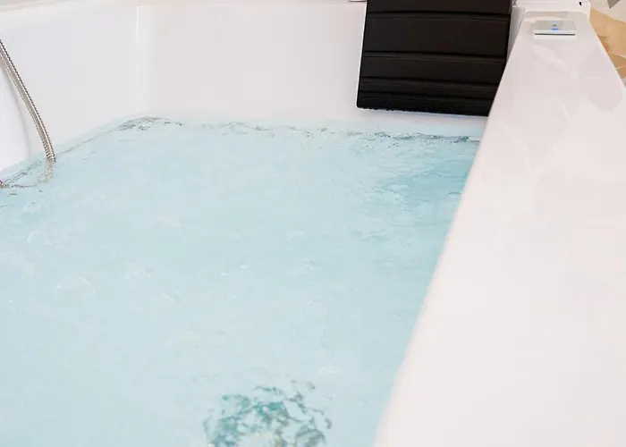 Bed & Breakfast La Bella 4*