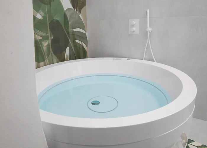 La Bella Bed & Breakfast