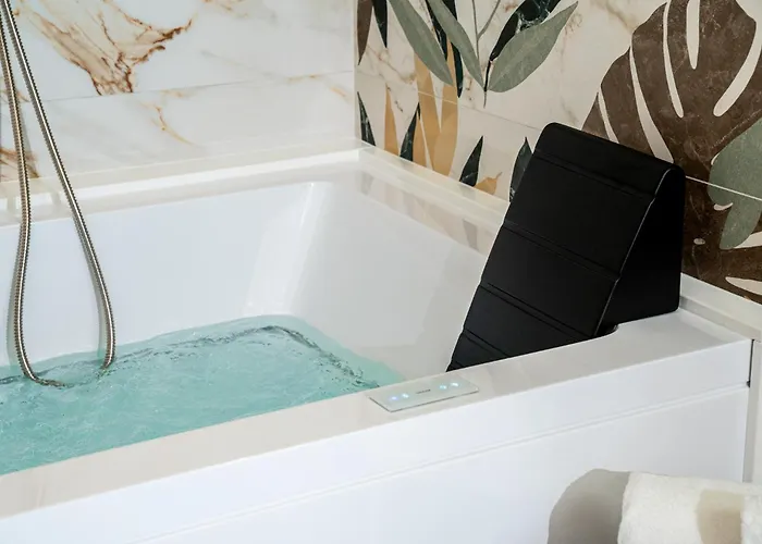 La Bella Bed & Breakfast 4*